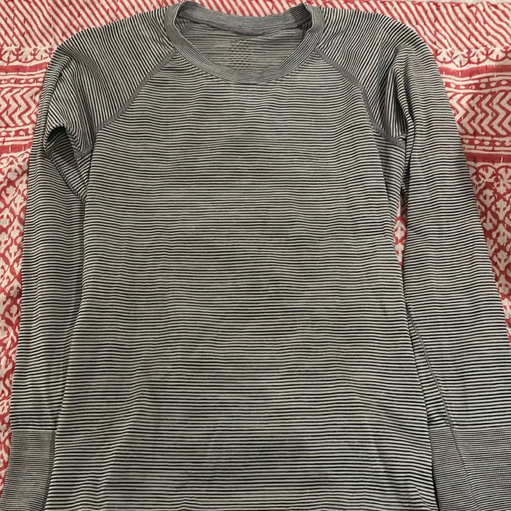 Lululemon swiftly tech